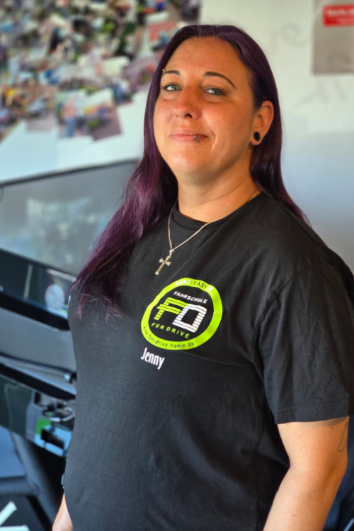 Portrait Jenny (Fahrschule Fun Drive Hamm)